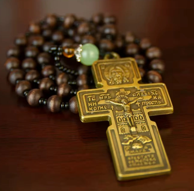 Houten rozenkrans ketting met metalen kruis hanger