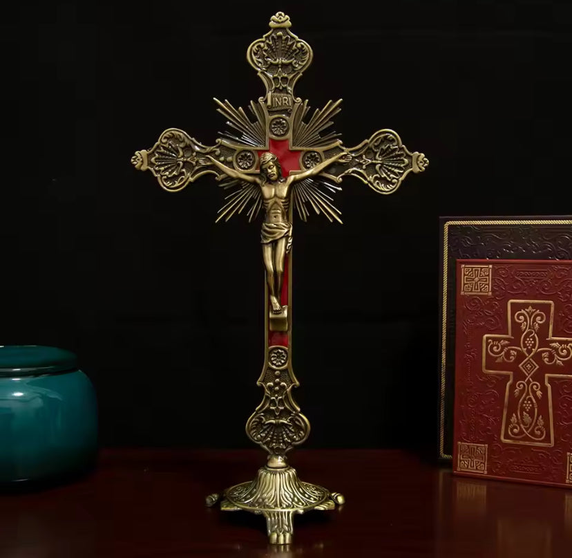 Kruisornament met gesneden patronen