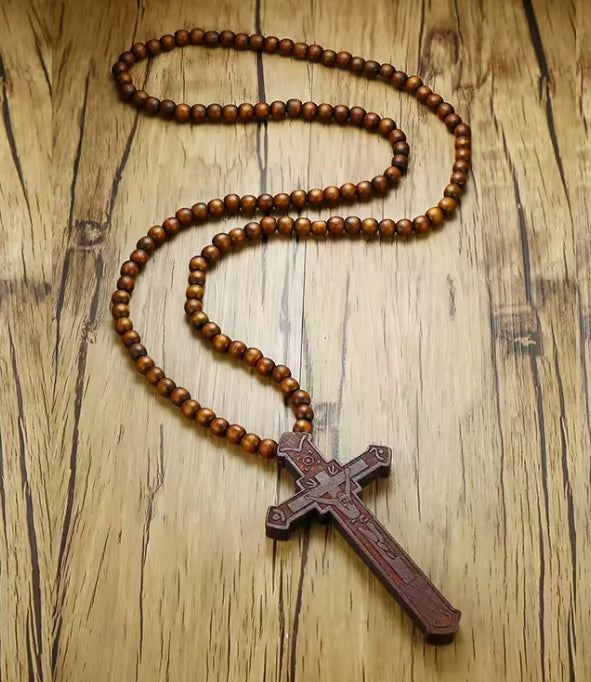 Rozenkrans met kruis hanger